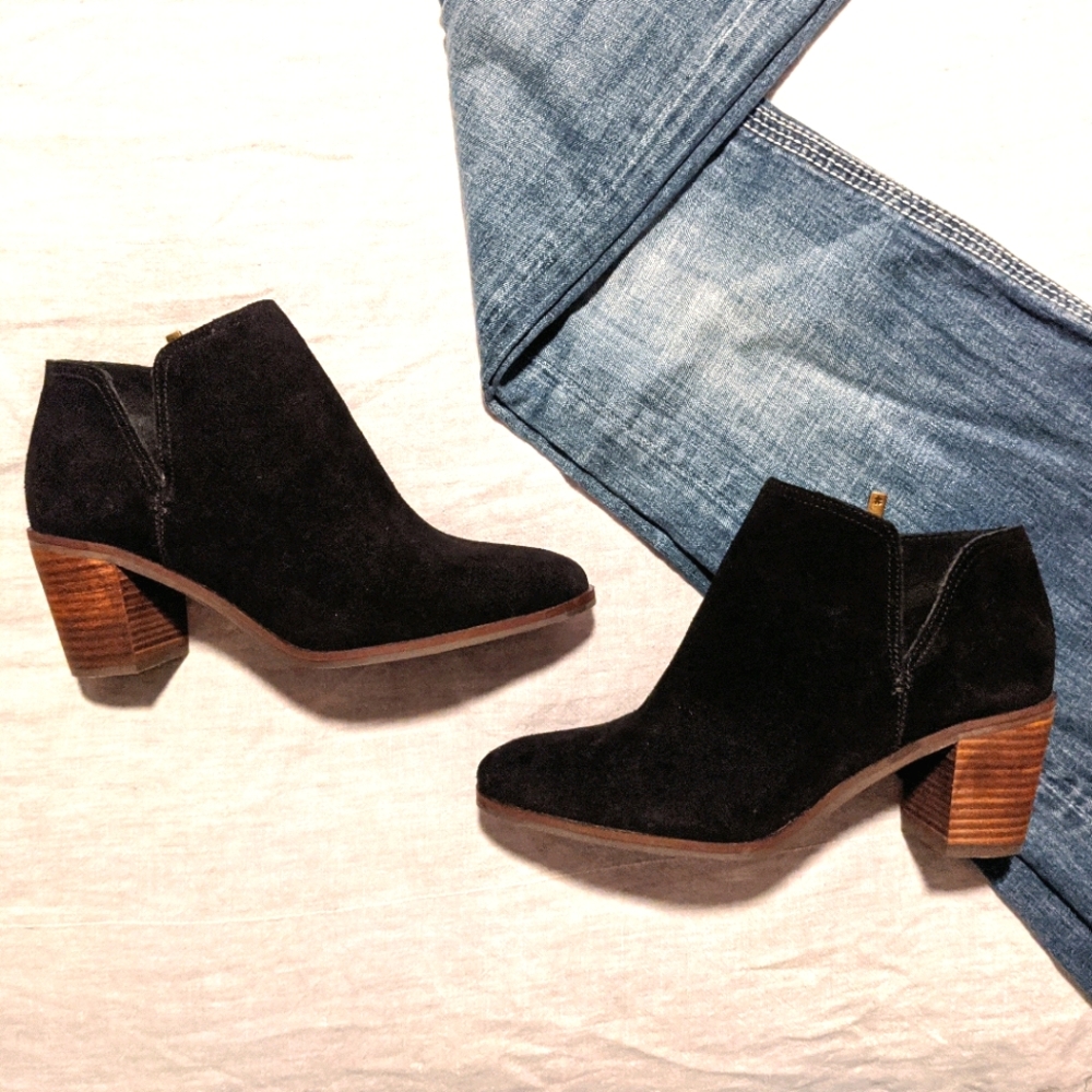 NWT Lucky black suede chunky heel booties 7.5